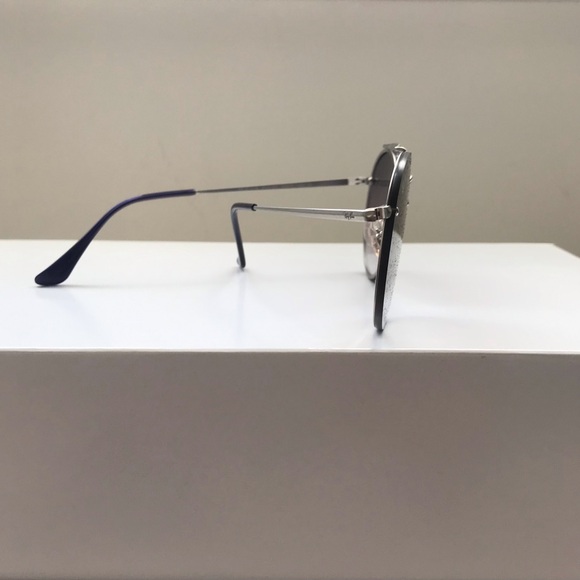 Ray-Ban Silver Frame Aviator Sunglasses - Picture 3 of 6